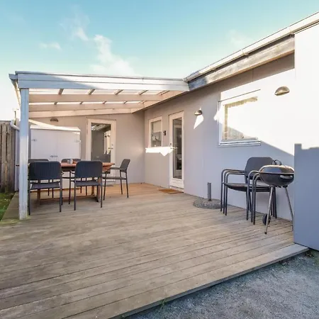 Hébergement de vacances Two-bedroom Holiday In
