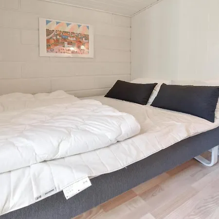 Two-bedroom Holiday In Hébergement de vacances *